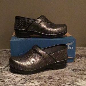 Dansko Pearl Veg Size 39